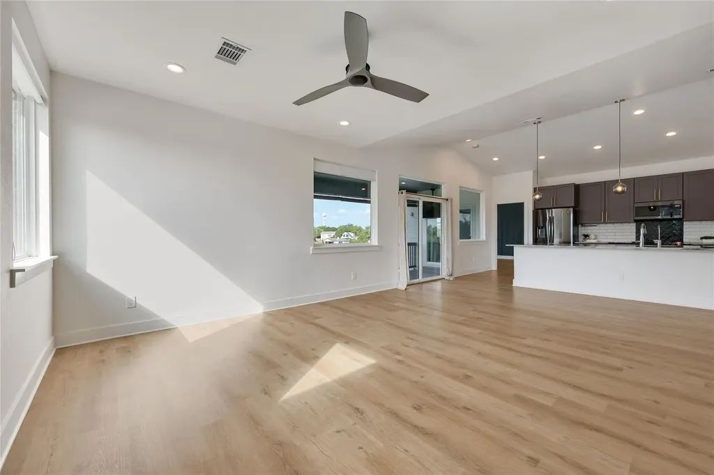 429 Summit Ridge Drive N Lago Vista TX 78645