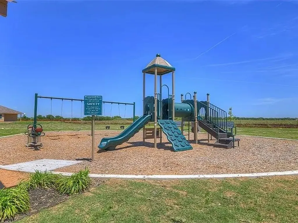 320 Wirecrested Drive Lockhart TX 78644