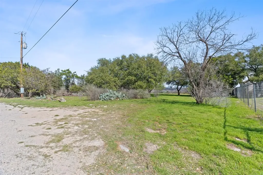 509 Nomad Dr Drive Spicewood TX 78669
