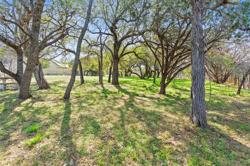 509 Nomad Dr Drive Spicewood TX 78669