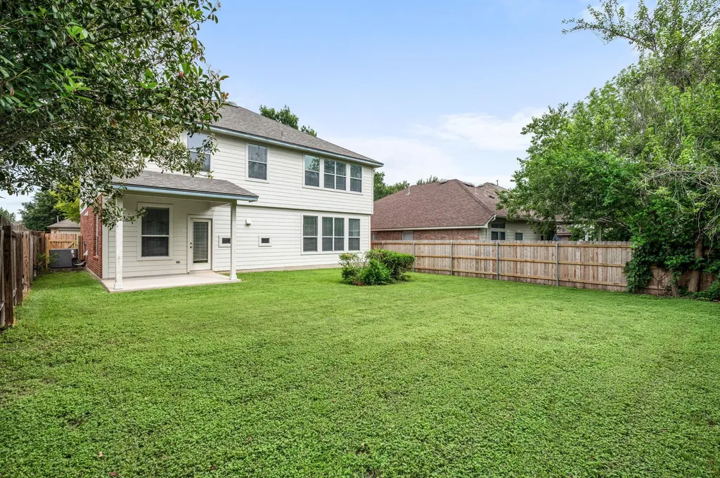 10004 Isle Royale Way Austin TX 78747