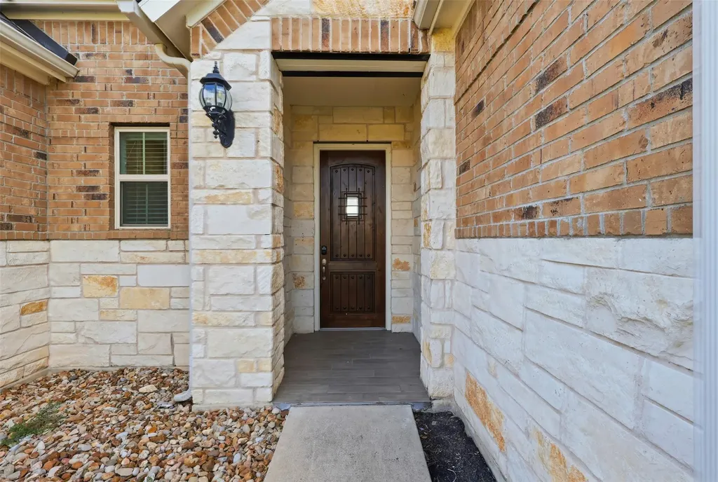 3800 Empire Cove Leander TX 78641