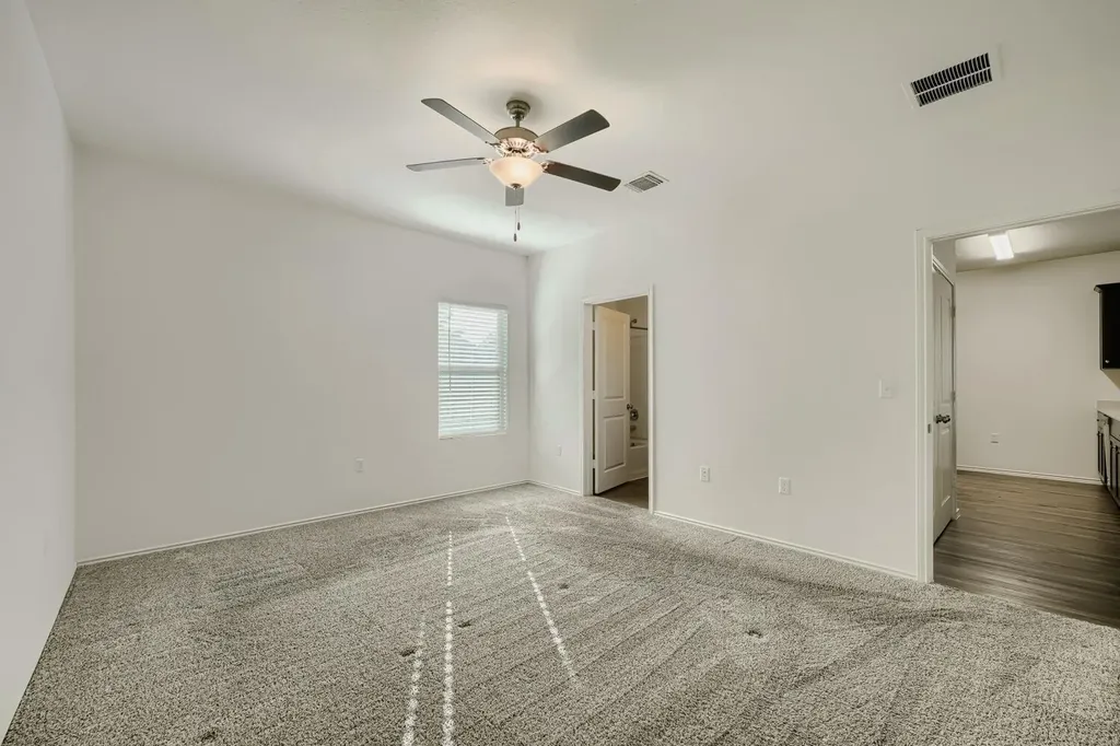 7001 Tonka Lane Austin TX 78744