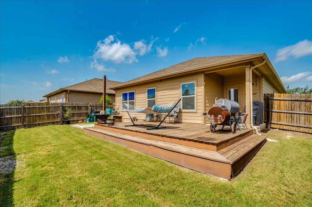 202 Hess Drive Kyle TX 78640