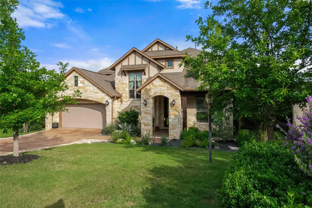 215 Vista Village Cove Austin TX 78738