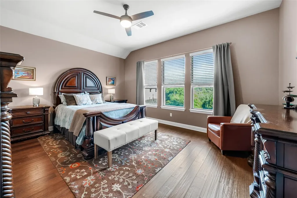 215 Vista Village Cove Austin TX 78738