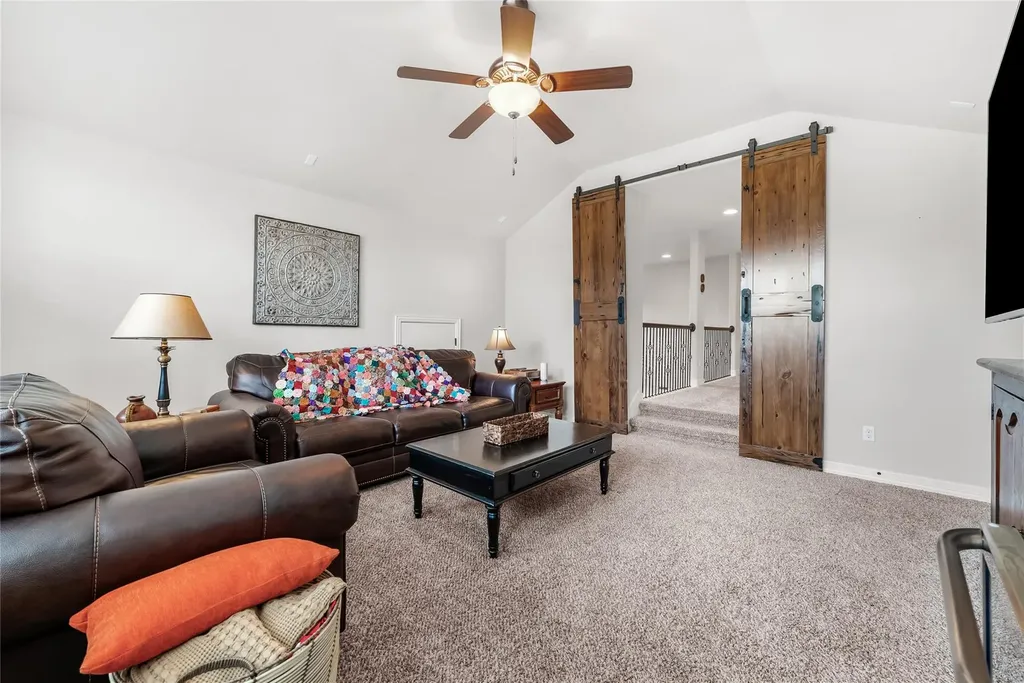 215 Vista Village Cove Austin TX 78738