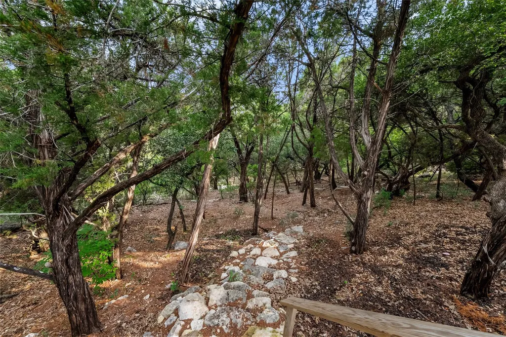 215 Vista Village Cove Austin TX 78738