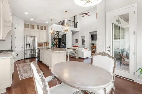 215 Vista Village Cove Austin TX 78738