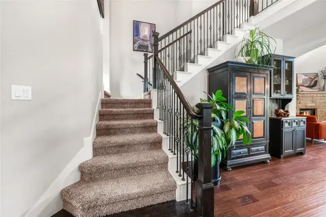 215 Vista Village Cove Austin TX 78738