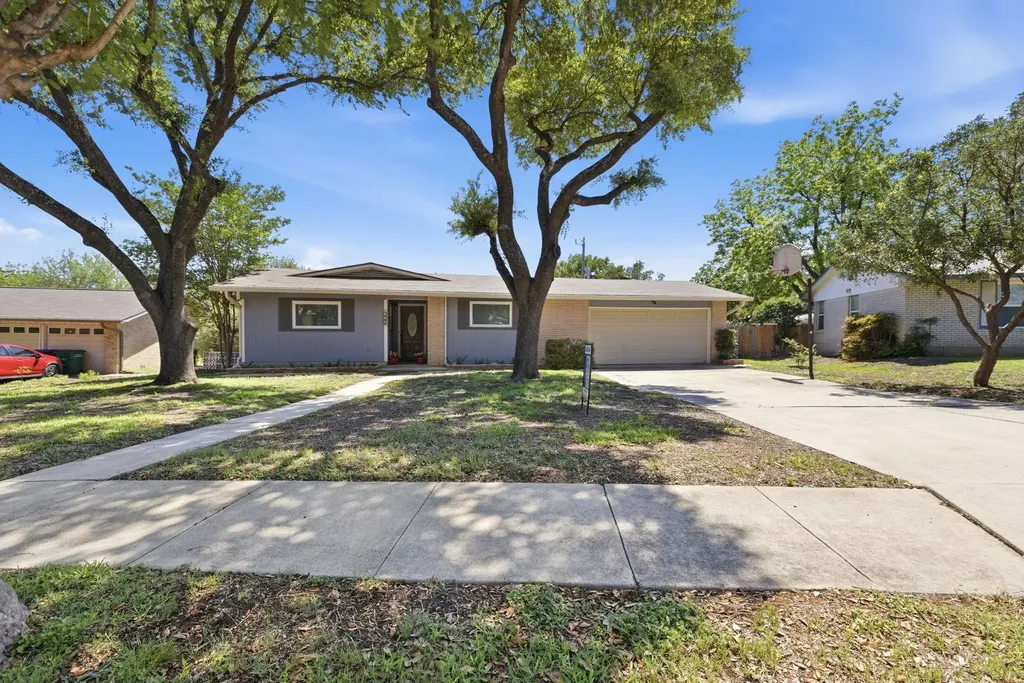 222 Sonata Drive San Antonio TX 78216