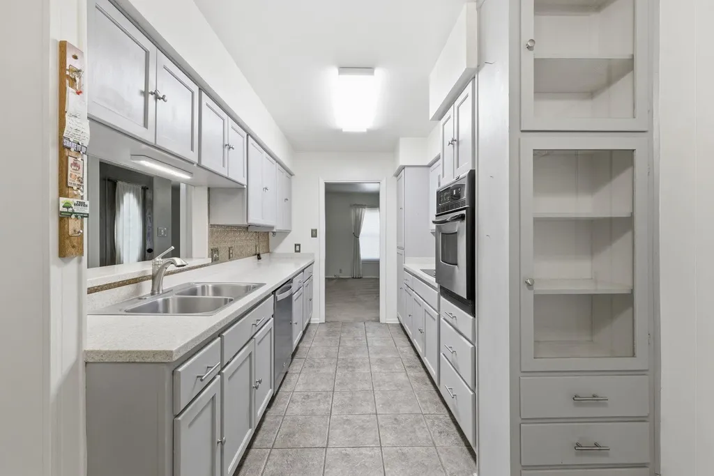 222 Sonata Drive San Antonio TX 78216