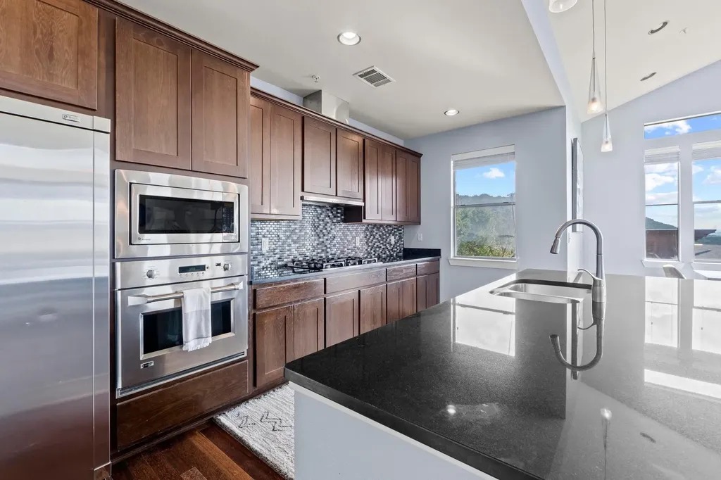 8110 Ranch Road 2222 Austin TX 78730