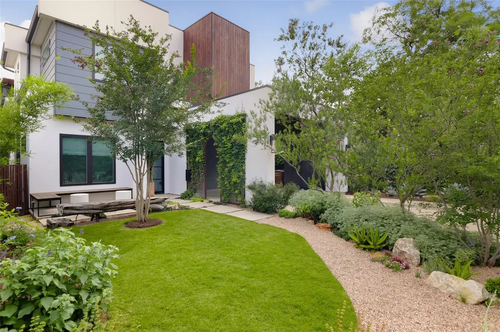 705 W Monroe Street Austin TX 78704