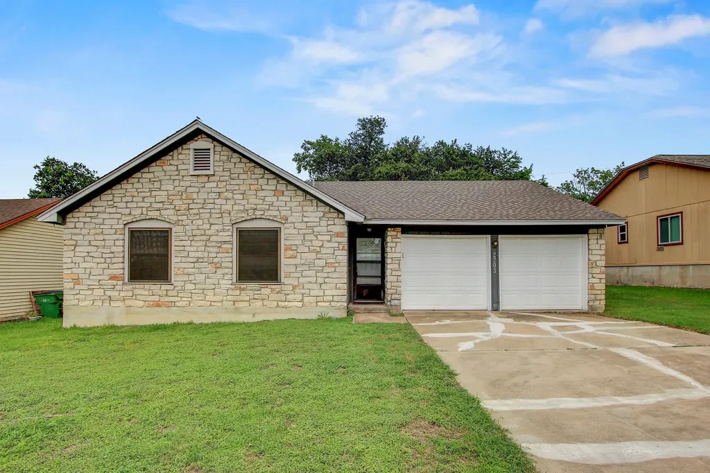2203 Frontier Trail Round Rock TX 78681