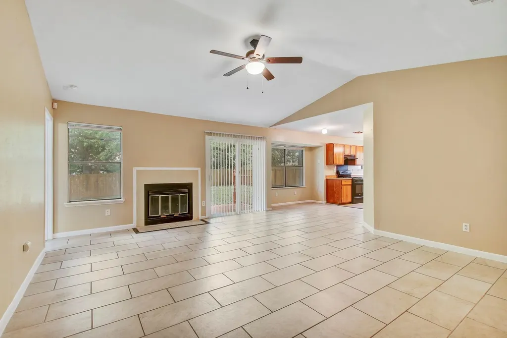 2203 Frontier Trail Round Rock TX 78681