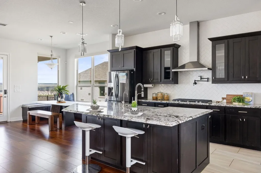 2301 Fossetta View Leander TX 78641