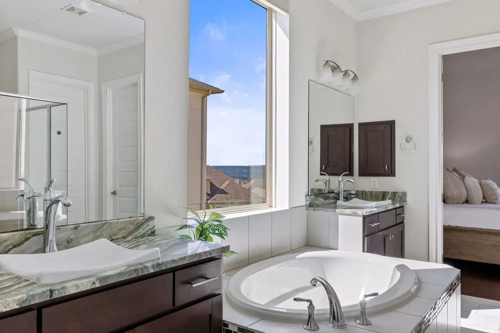 2301 Fossetta View Leander TX 78641