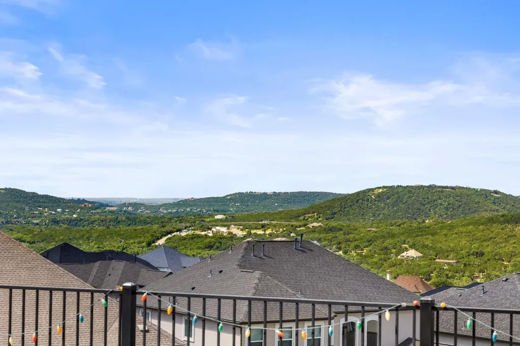2301 Fossetta View Leander TX 78641