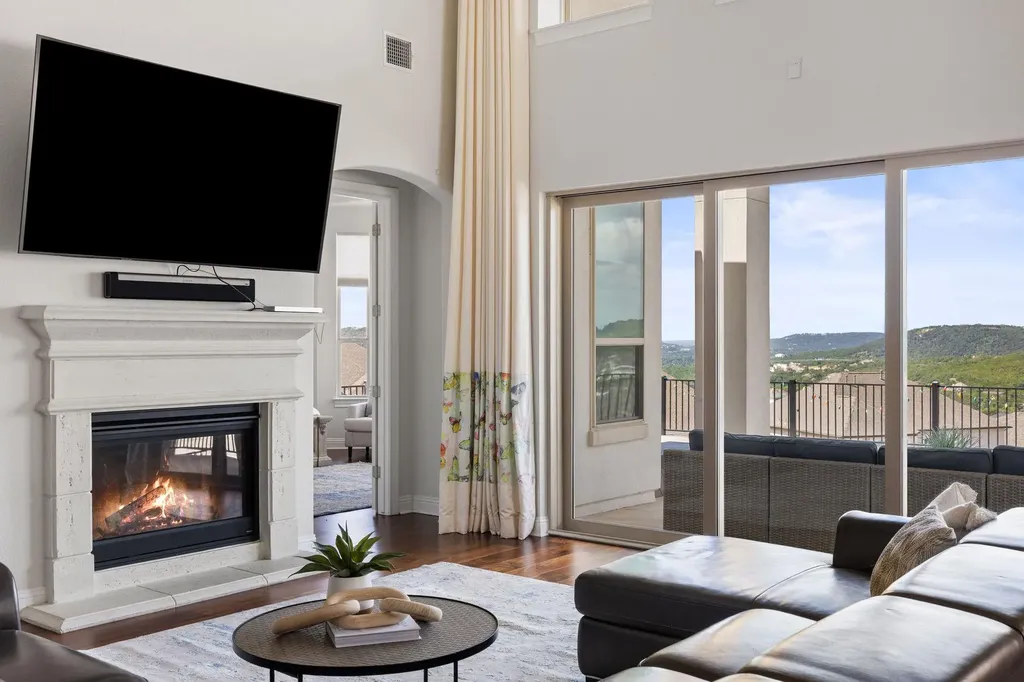 2301 Fossetta View Leander TX 78641