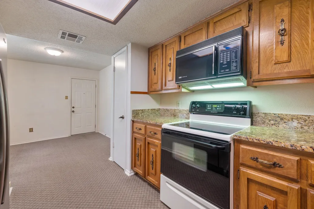 8318 Bent Tree Road Austin TX 78759