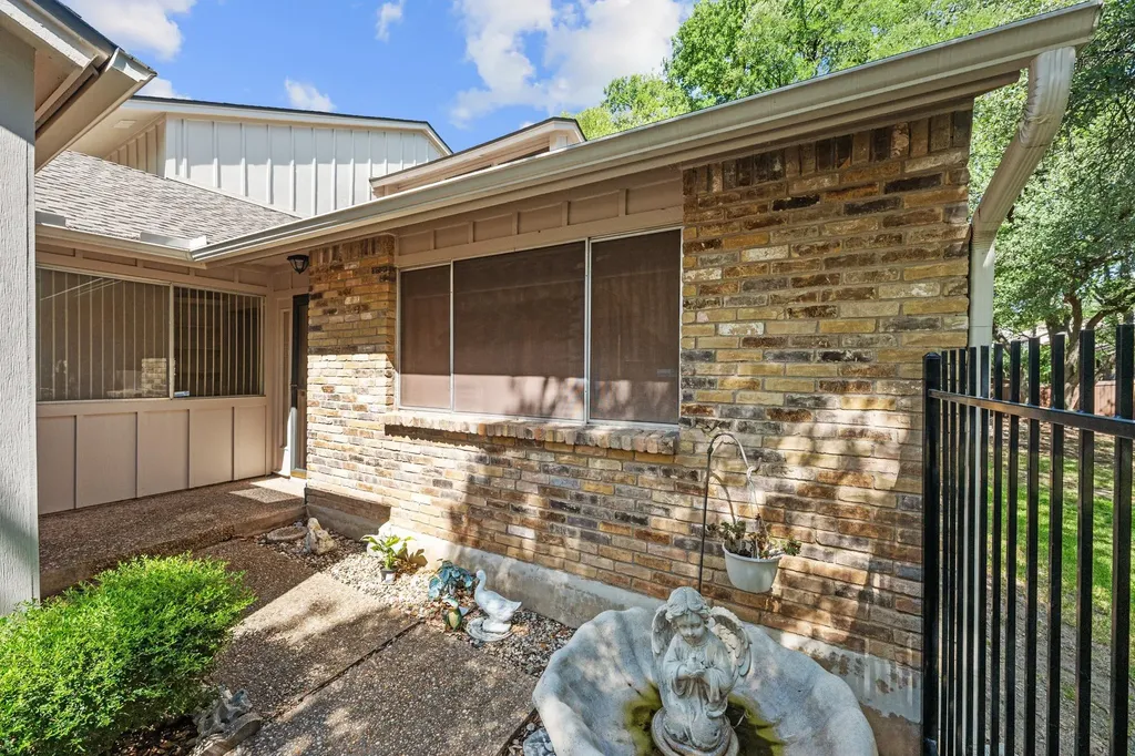 8318 Bent Tree Road Austin TX 78759