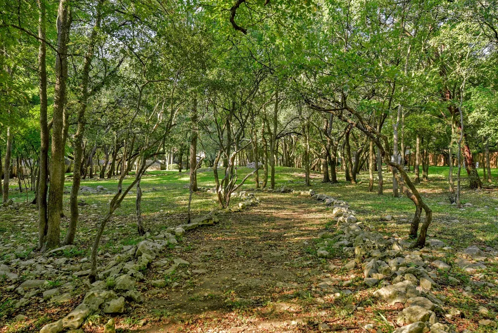 8318 Bent Tree Road Austin TX 78759