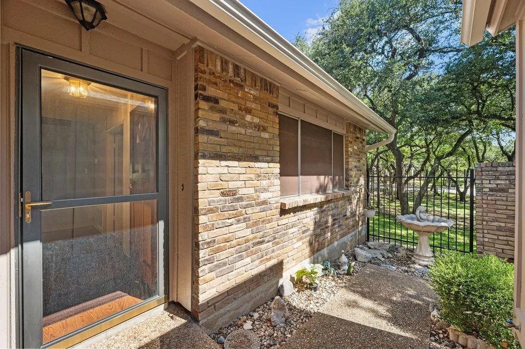 8318 Bent Tree Road Austin TX 78759