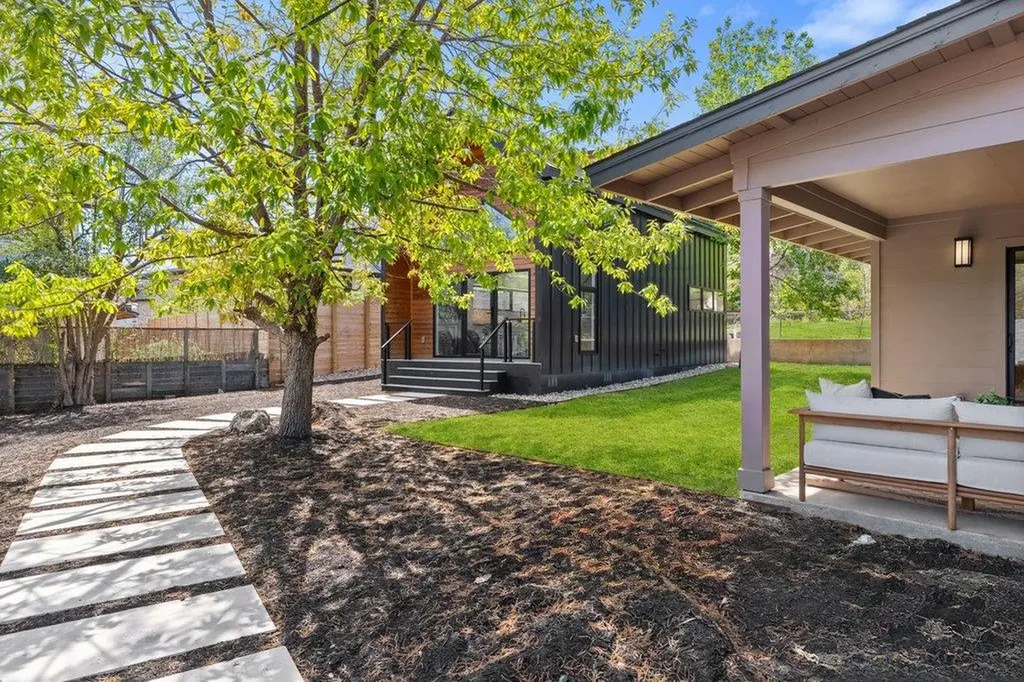2503 Rockingham Drive Austin TX 78704