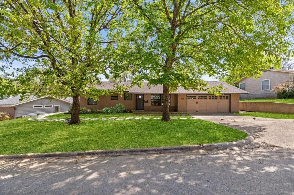 2503 Rockingham Drive Austin TX 78704