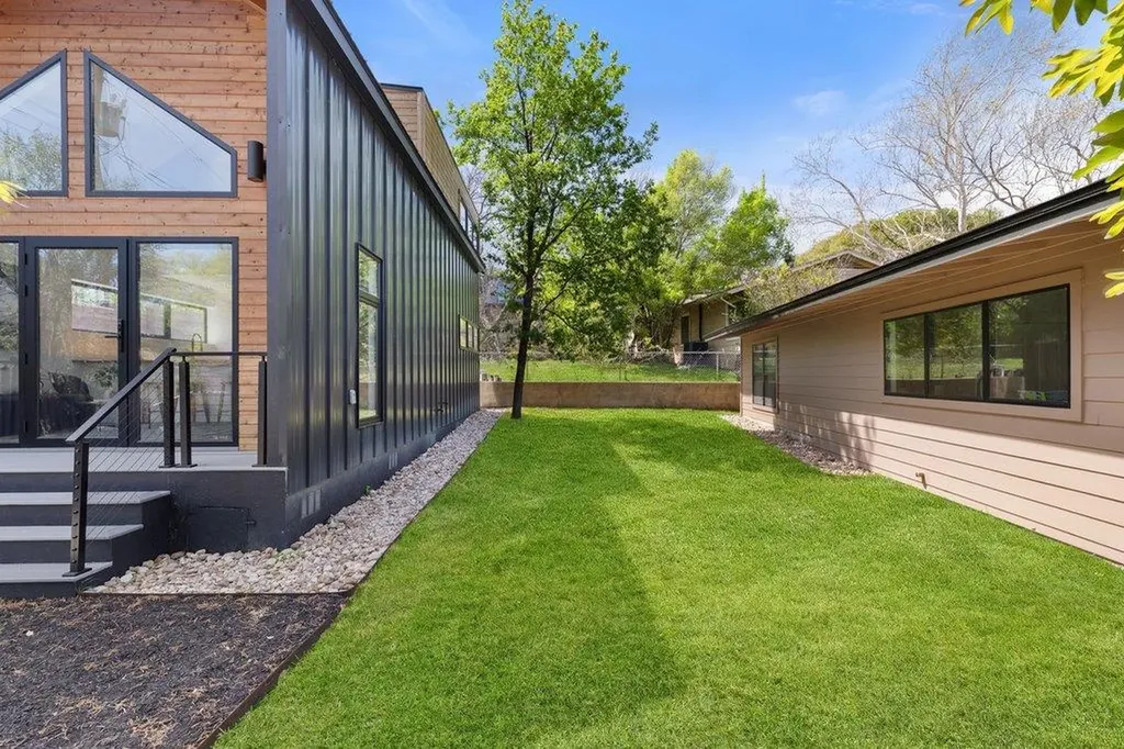 2503 Rockingham Drive Austin TX 78704