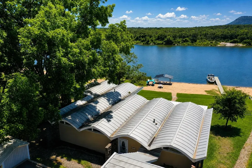 3708 River Oaks Drive Kingsland TX 78639