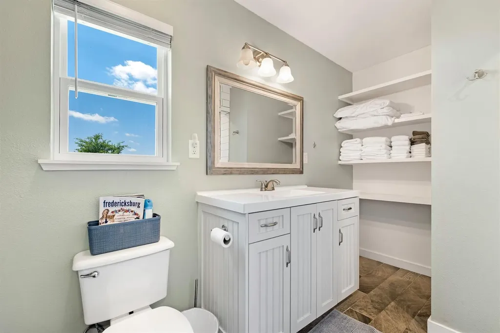 3708 River Oaks Drive Kingsland TX 78639
