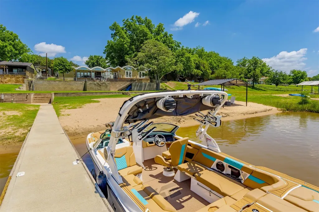 3708 River Oaks Drive Kingsland TX 78639