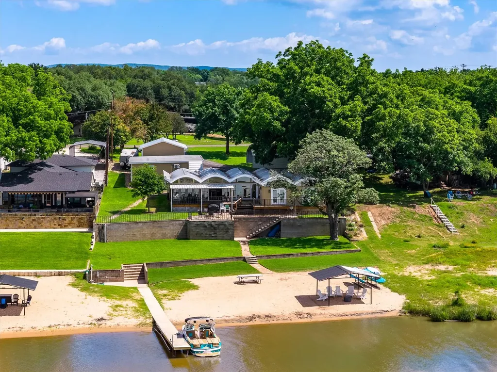 3708 River Oaks Drive Kingsland TX 78639