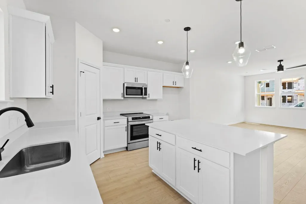 2540 Violet Theo Lane Round Rock TX 78665
