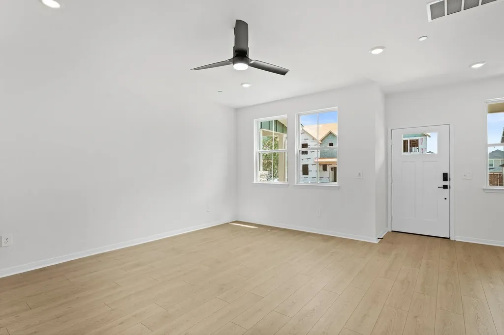 2540 Violet Theo Lane Round Rock TX 78665