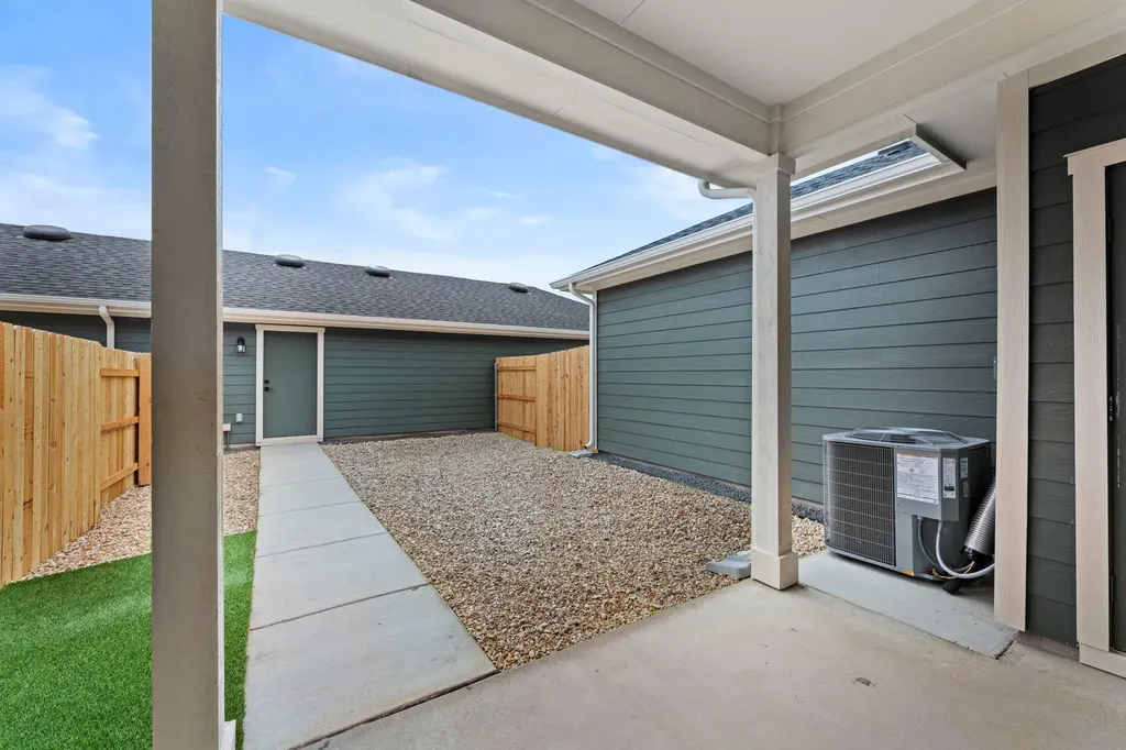 2540 Violet Theo Lane Round Rock TX 78665