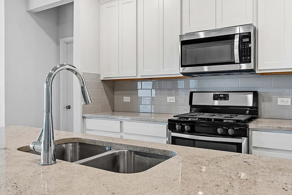 3053 Mill Run Bend Round Rock TX 78665