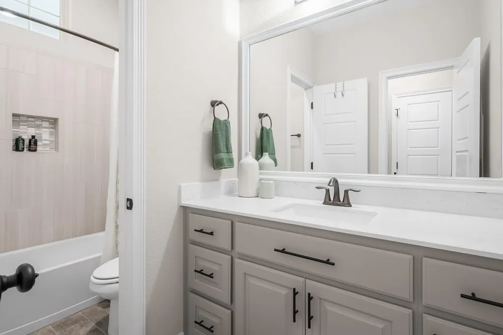 18716 Laramie Well Cove Austin TX 78738