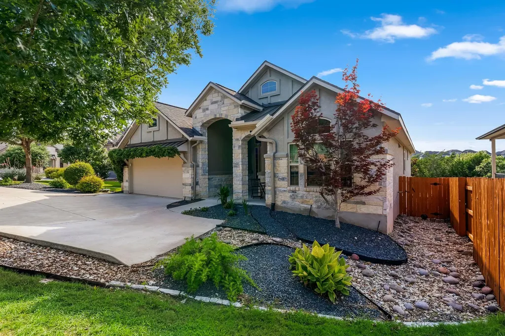 18716 Laramie Well Cove Austin TX 78738