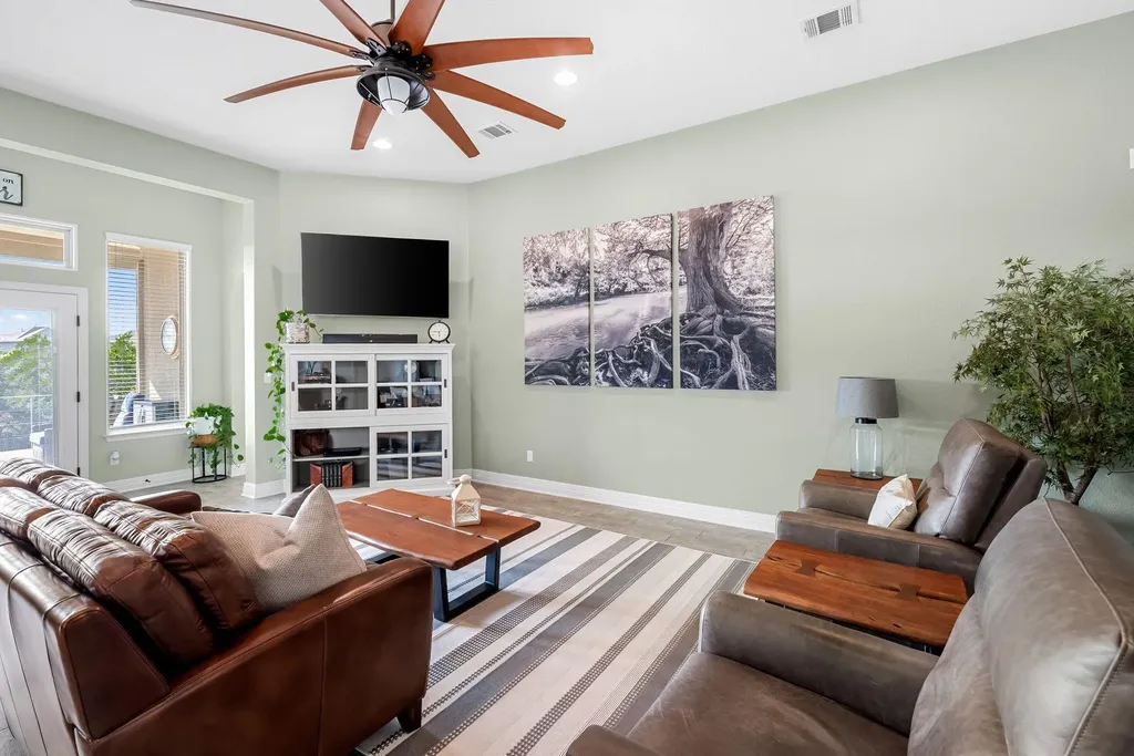 18716 Laramie Well Cove Austin TX 78738
