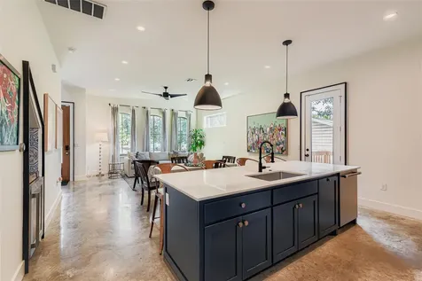 1604 Greenwood Avenue Austin TX 78721