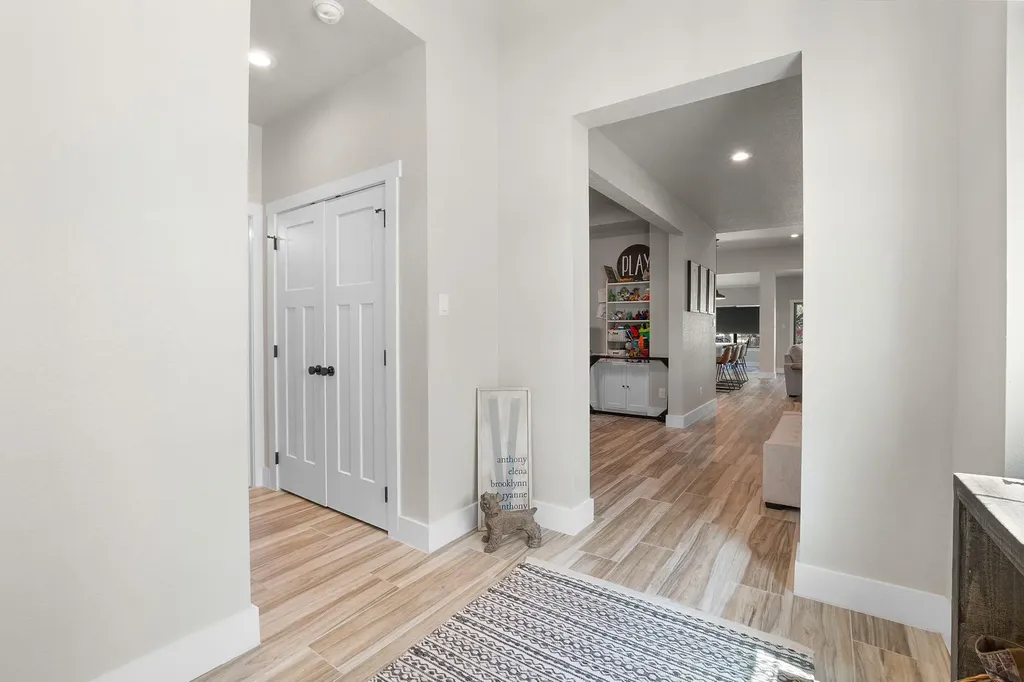 809 John Price Blanco TX 78606