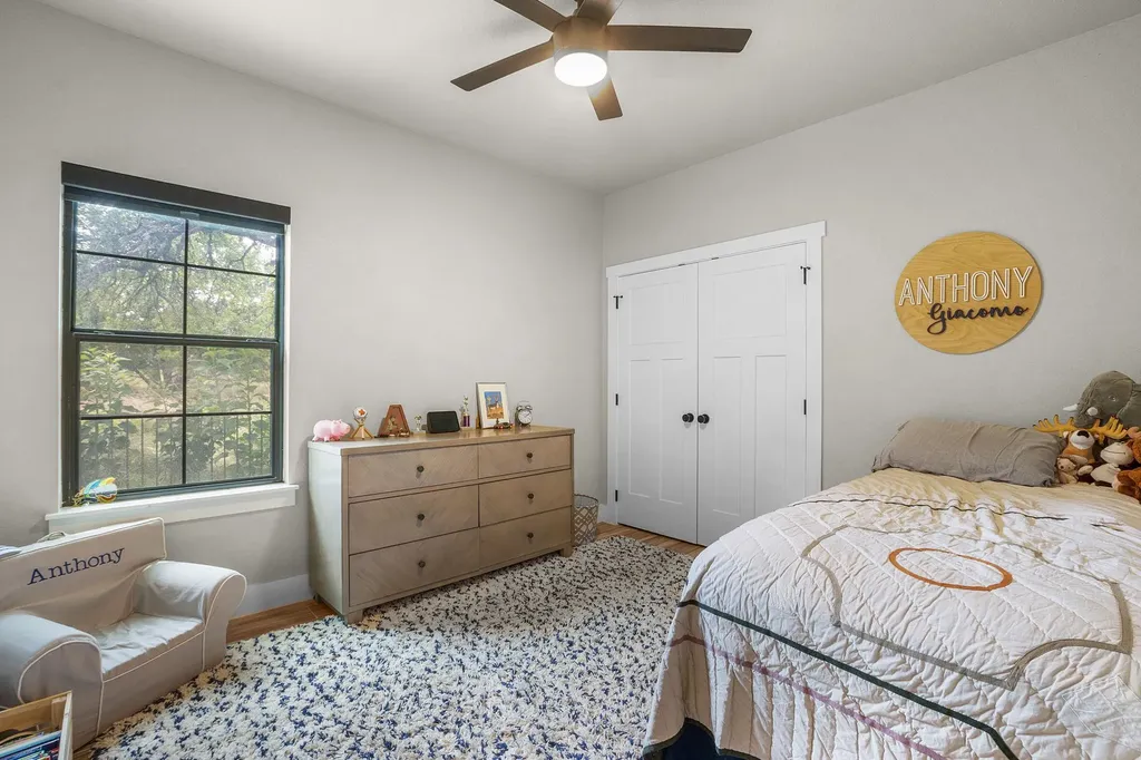 809 John Price Blanco TX 78606