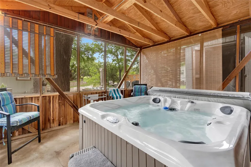 1122 Hill Circle East Drive Granite Shoals TX 78654
