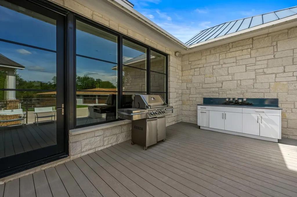 1110 County Road 132a Kingsland TX 78639
