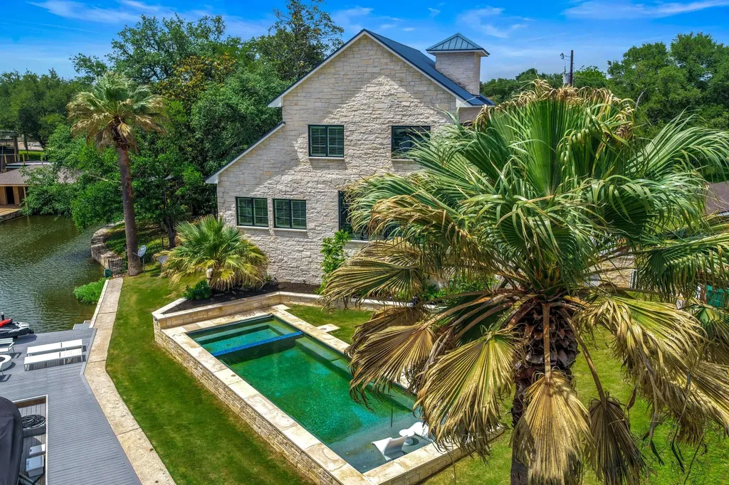 1110 County Road 132a Kingsland TX 78639