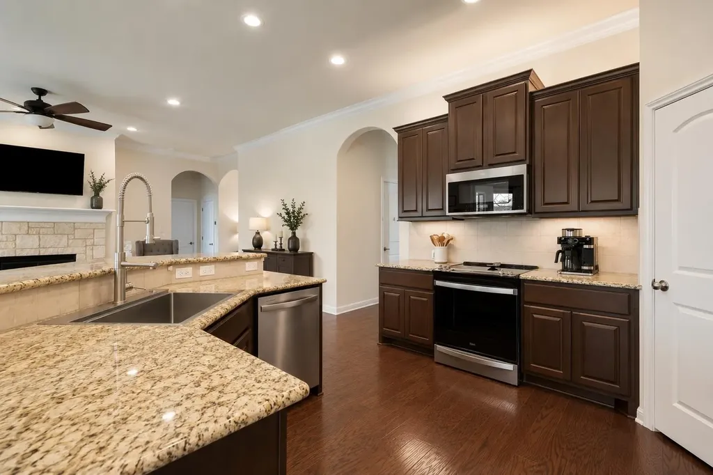 406 Strichen Drive Spicewood TX 78669
