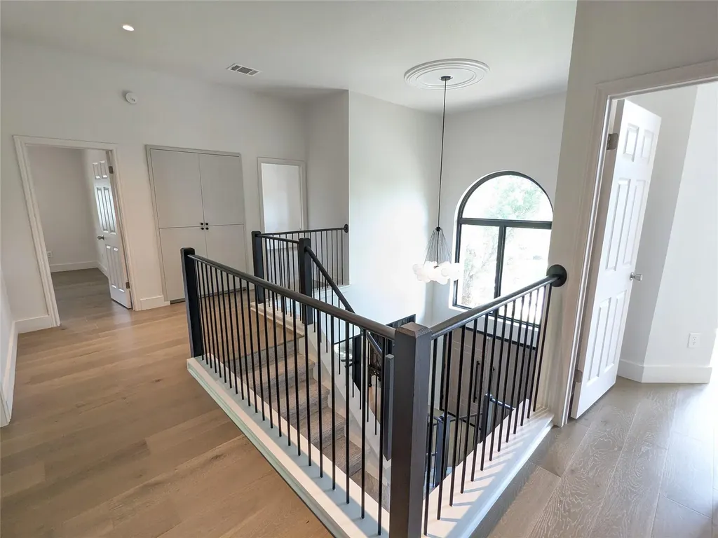9257 Scenic Bluff Drive Austin TX 78733